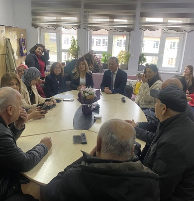 BAŞKAN ALBUZ'DAN ÖĞRETMENLERE ZİYARET